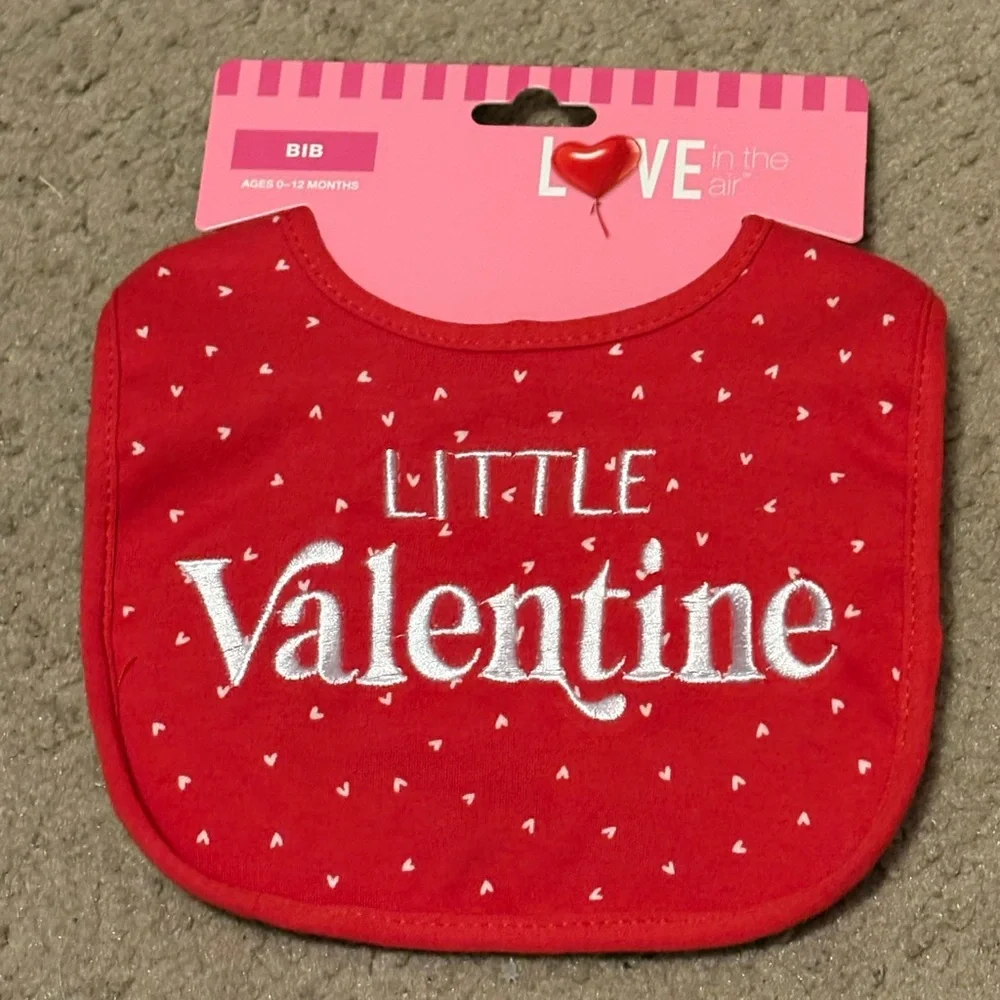 NWT “little valentine” bib for ages 0-12months